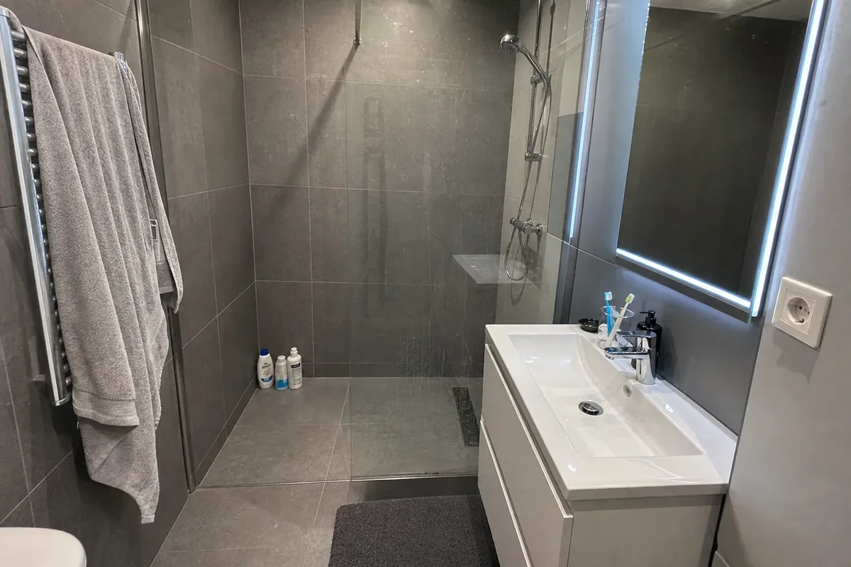 Salle de bain avant